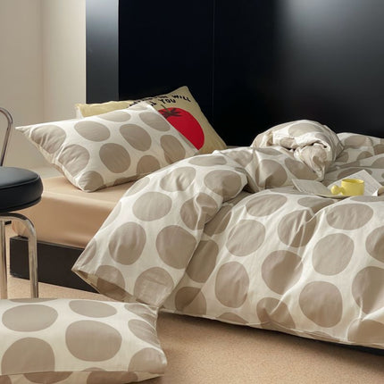 Polka dot printed cotton four-piece set – Trendy & Practical for Daily Living