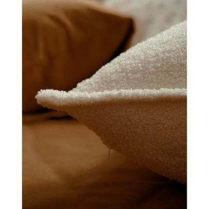 Cashmere-Feel Plush Cushion – Off-White Square & Rectangle | Ikeame