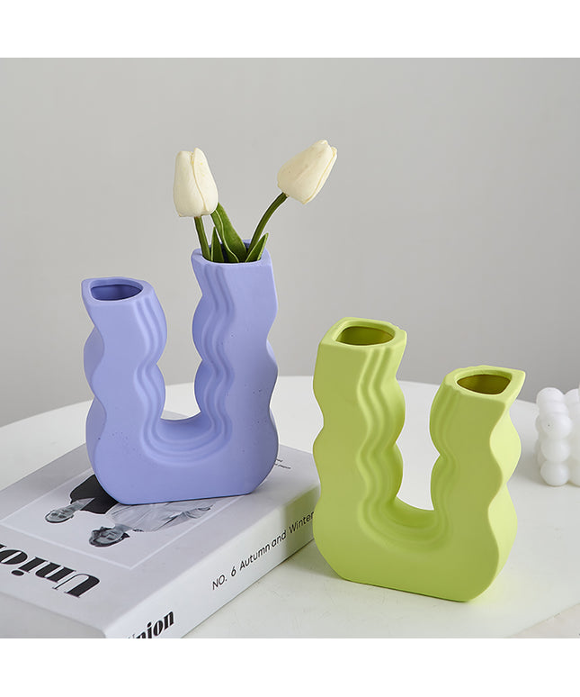 U-Shaped Ceramic Vase | Cream Style Minimalist Décor