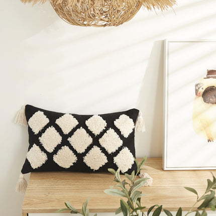Black and White Diamond Pattern Tufted Cushion
