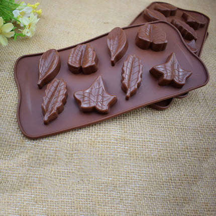 8-Leaf Silicone Chocolate or Cake Mould 🍰