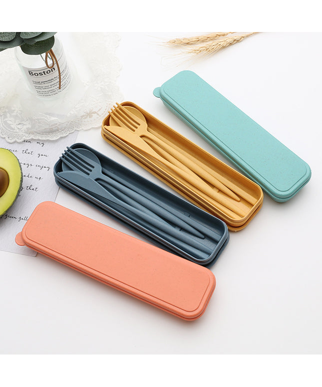 Travel Tableware Set 🍴 – Wheat Straw, 4 Colours, Eco-Friendly