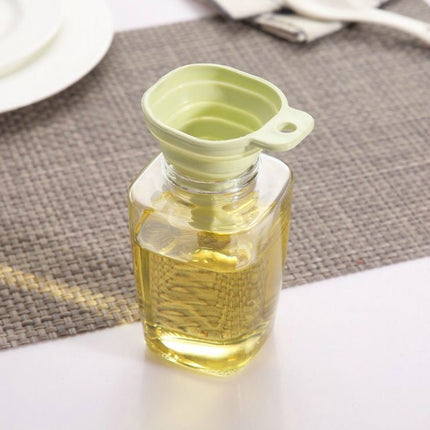 Foldable Silicone Square Funnel – Compact Kitchen Tool