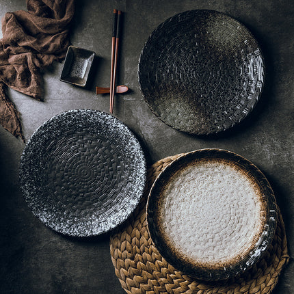Luxury Ceramic Flat Plate – 25cm Round | Retro Black Pearl Finish