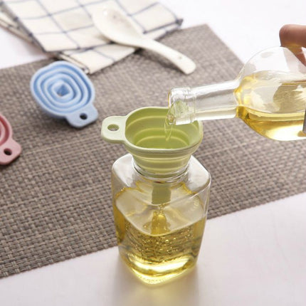 Foldable Silicone Square Funnel – Compact Kitchen Tool