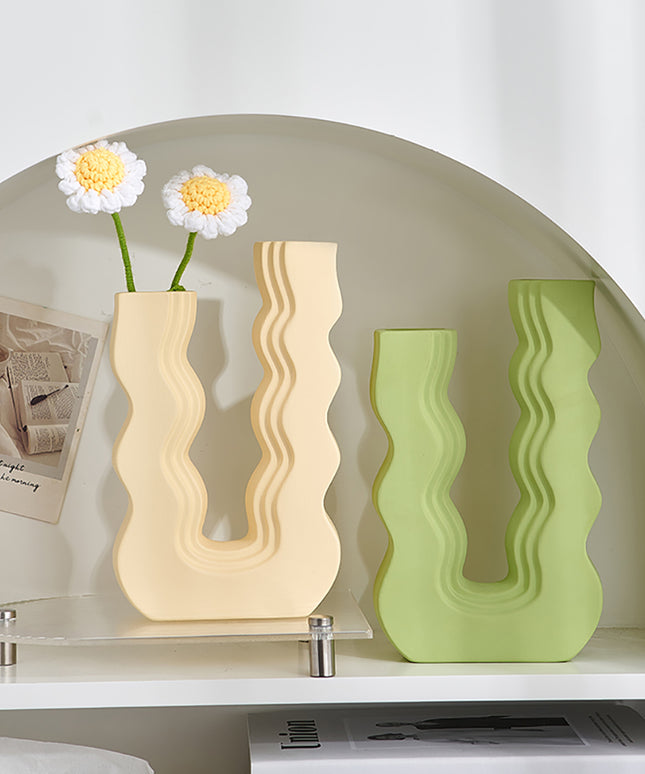 U-Shaped Ceramic Vase | Cream Style Minimalist Décor