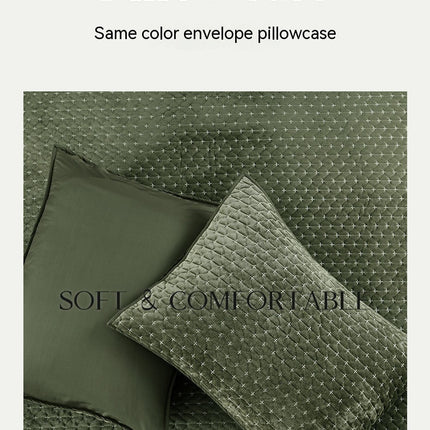 Pure Polyester Flannel Three-piece Bed Cover Set