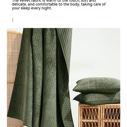 Pure Polyester Flannel Three-piece Bed Cover Set