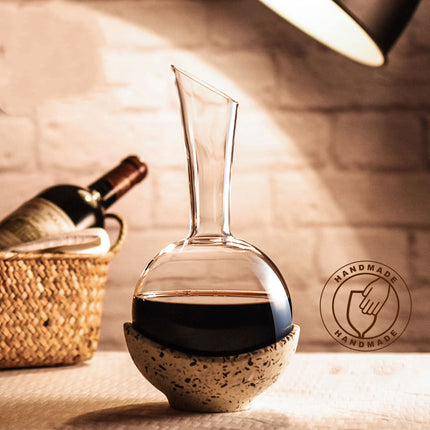 Crystal Glass Wine Decanter 🍷 – 900ml with Stone Stand