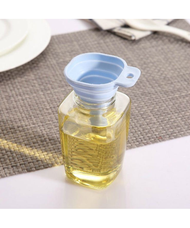 Foldable Silicone Square Funnel – Compact Kitchen Tool