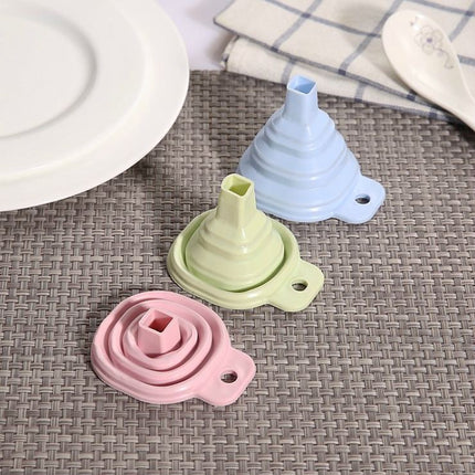 Foldable Silicone Square Funnel – Compact Kitchen Tool
