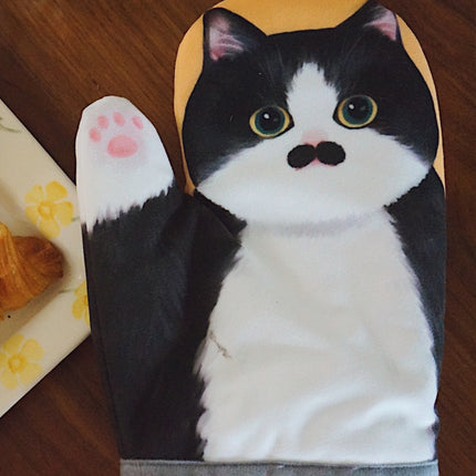 Cat Design Oven Gloves 🐾 – Black & White, Orange Tabby, or Tabby with White Belly