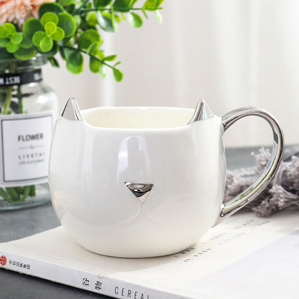 Cat Head Mug 🐱 – Black and Gold or White and Silver