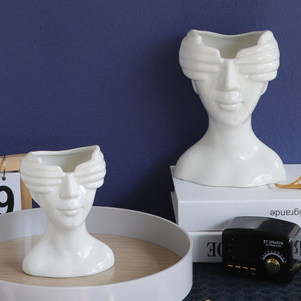 🤍 Abstract Face Vase – Nordic Eye-Covering Ceramic Art Piece