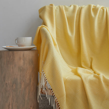 Nordic Style Herringbone Pattern Blanket with Tassel Detail