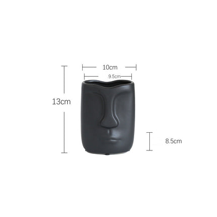 Tall Abstract Face Vase – Nordic Sculptural Ceramic Statement