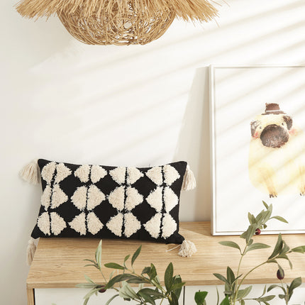 Black and White Diamond Pattern Tufted Cushion