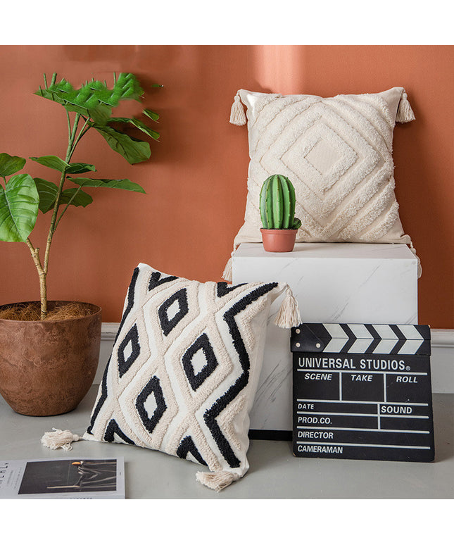 Embroidered Boho Style Cushion – Beige & Monochrome Geometric Patterns ✨🧵