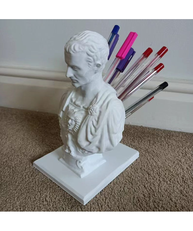 🗿 Statue Pen Holder – Where Organisation Meets Art