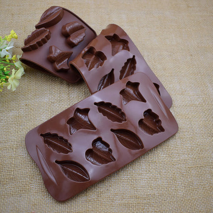 8-Leaf Silicone Chocolate or Cake Mould 🍰