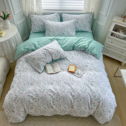 Cotton small floral four-piece set – Trendy & Practical for Daily Living