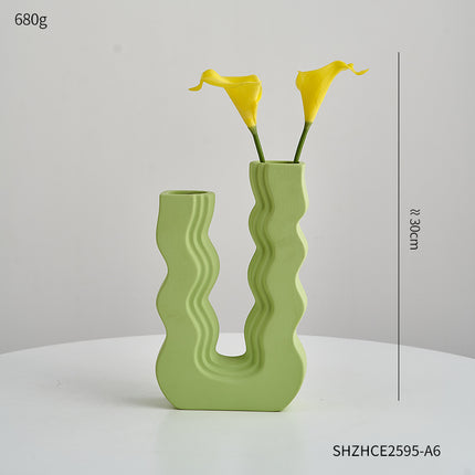 U-Shaped Ceramic Vase | Cream Style Minimalist Décor