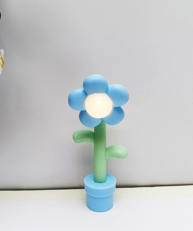 Mini Sunflower Table Lamp – Cute Decorative Light (Pink, Blue, or Red)
