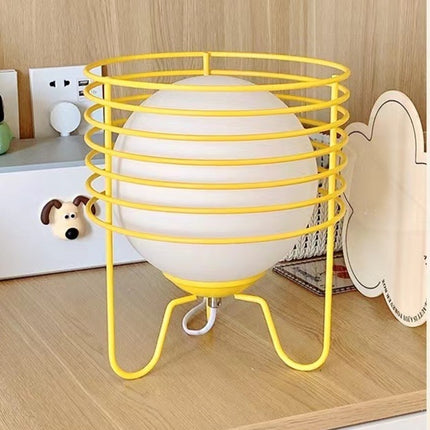 Colourful Wire Table Lamp – Retro Modern LED Lighting
