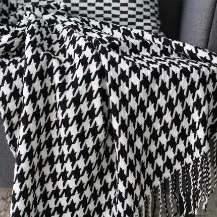 Houndstooth Tassel Blanket | Soft Woven Throw for Sofa & Bed