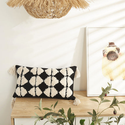 Black and White Diamond Pattern Tufted Cushion