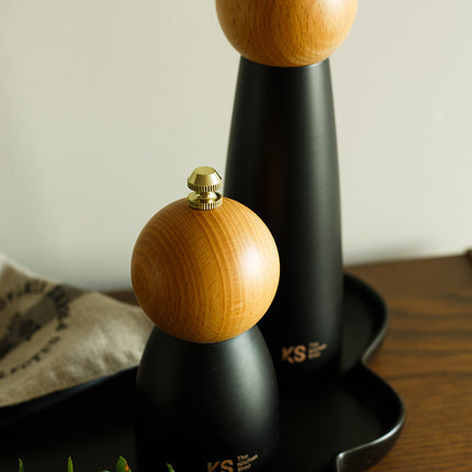 High-Quality Manual Salt & Pepper Grinder – Black Body with Wooden Head