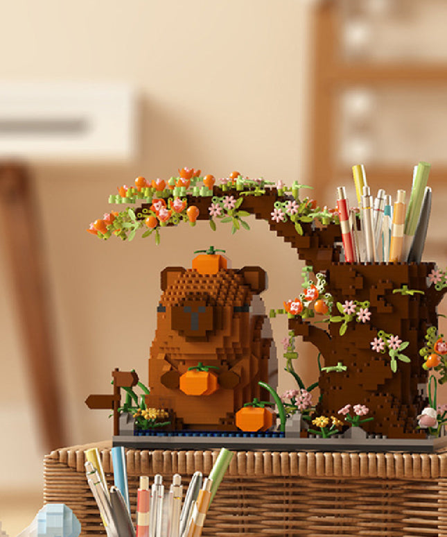 Capybara Treehouse Building Block Pen Holder – DIY Desk Organiser
